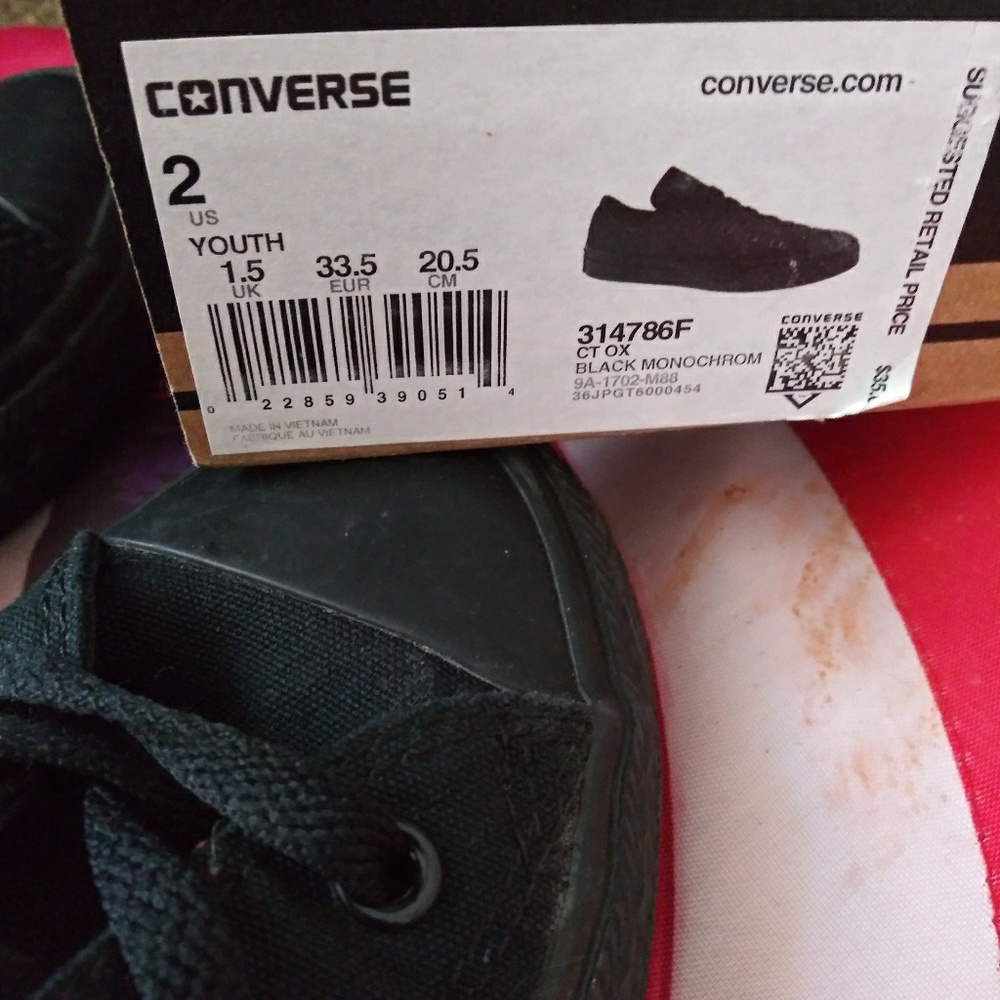 Converse - Picture 4 of 6